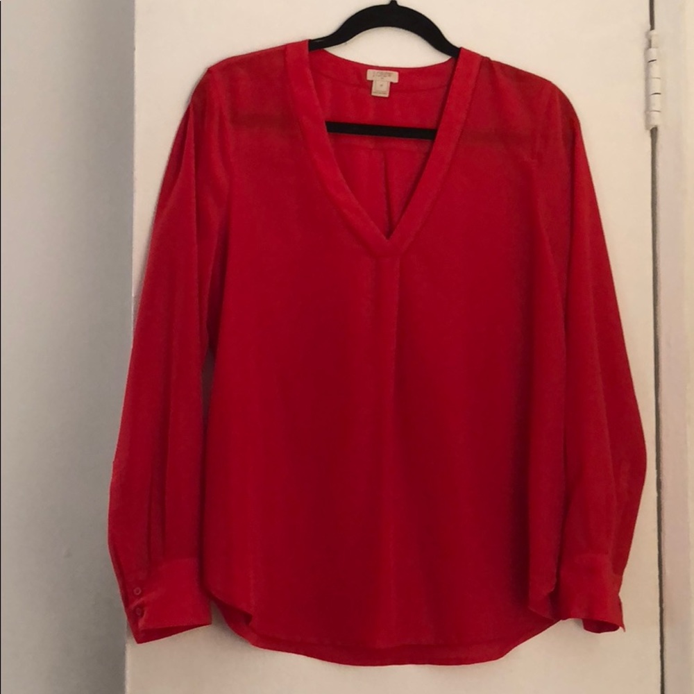 Never worn! Red top.